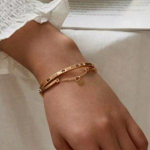 Gold Heart Charm Bracelet